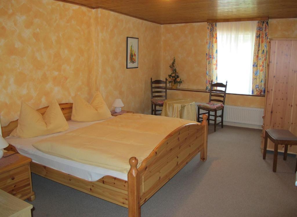 Hotel Garni Hauth Бернкастел-Кюс Стая снимка